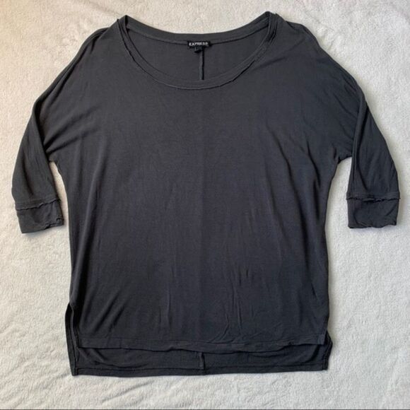 Express basic quarter length butterfly sleeves - Picture 2 of 9